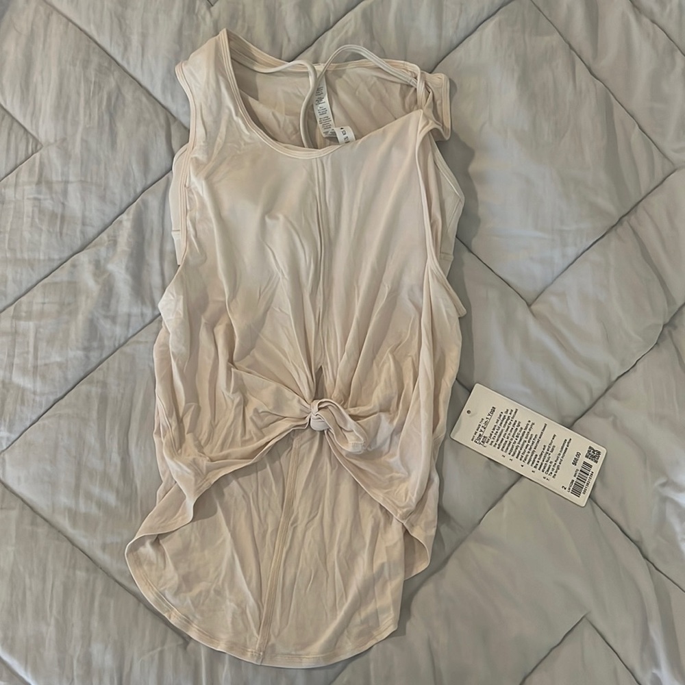 NWT Lululemon Flow Y 2-in-1 Yoga tank